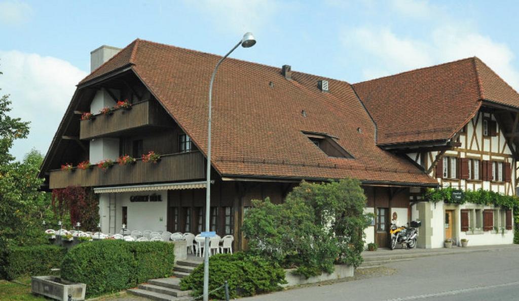 Gasthof Buhl Hotell Schwarzenburg Exteriör bild